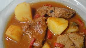 Carne Con Papas (Cuban beef stew with potatoes)